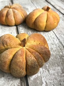 Spiced Pumpkin Rolls