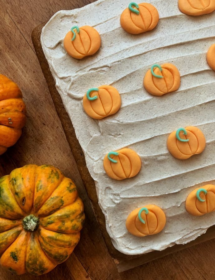 My ultimate vegan pumpkin spice traybake